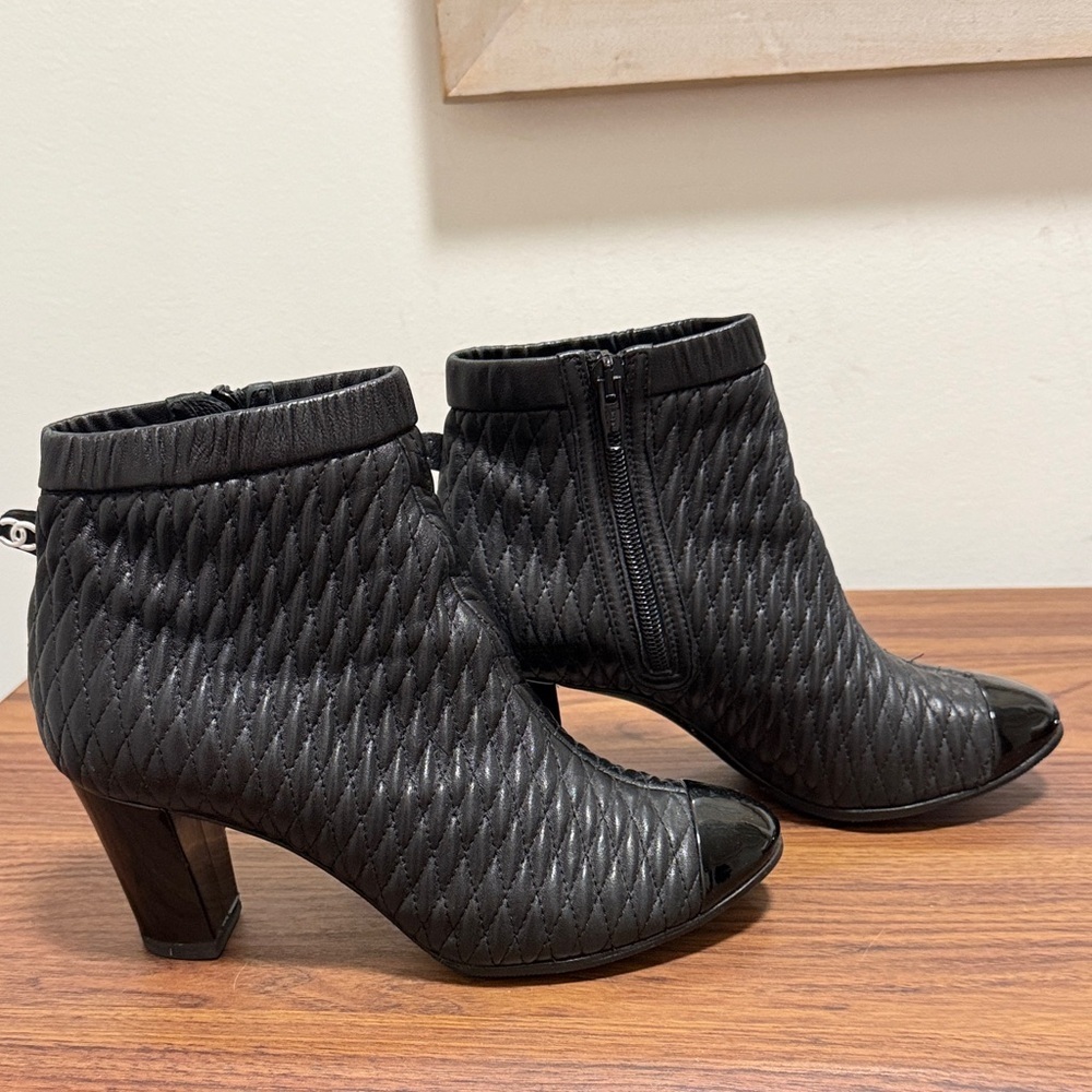 Chanel Authentic Woman’s Black Quilted Ankle Boot with Side Zipper. Size 38.